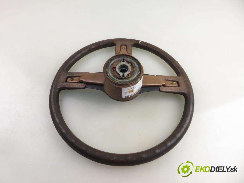 NISSAN PATROL III/1 Hardtop (K160) TERENOWY 1988 81,00 3.2 TD R6 (K160) 110 - SD33T 3246,00 volant  (Volant)