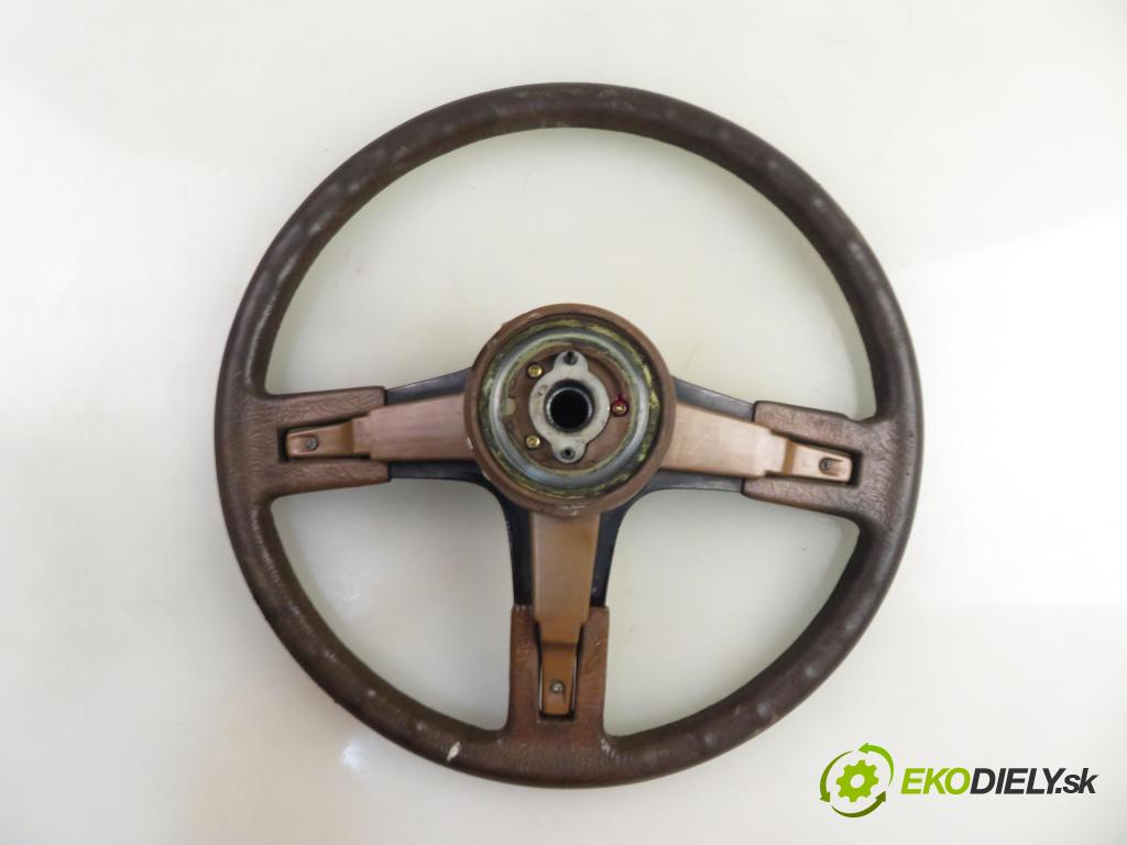 NISSAN PATROL III/1 Hardtop (K160) TERENOWY 1988 81,00 3.2 TD R6 (K160) 110 - SD33T 3246,00 volant  (Volant)