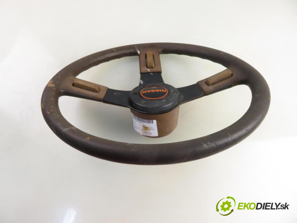 NISSAN PATROL III/1 Hardtop (K160) TERENOWY 1988 81,00 3.2 TD R6 (K160) 110 - SD33T 3246,00 volant  (Volant)