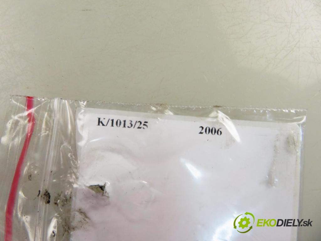 VW PASSAT B6 (3C2) SEDAN 2006 88,00 2.0 TDI - BWV 1968,00 KOMPRESOR: klimatizácie 1K0820803S (Kompresor klimatizácie)