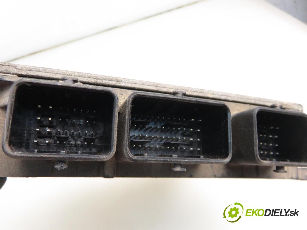 RENAULT KANGOO (KC0/1_) KOMBIVAN 2005 60,00 1.5 dCi 80 - K9K 702 1461,00 Riadiaca jednotka Motor 8200498185 ; 8200469333