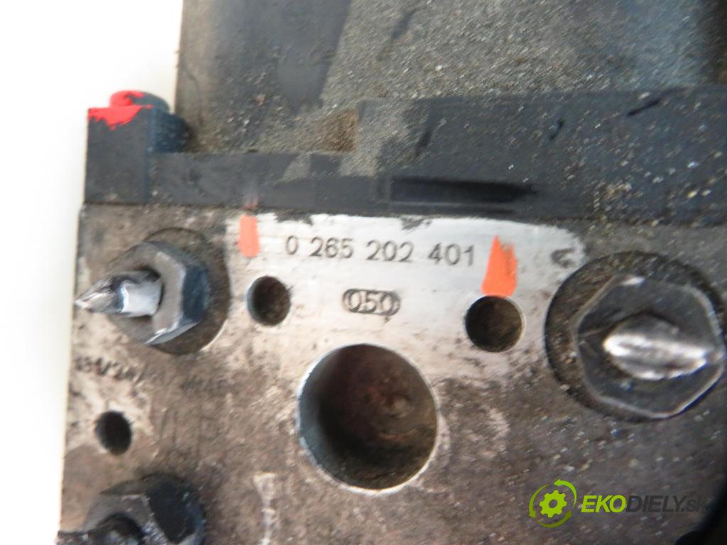 VW PASSAT B5.5 (3B3) SEDAN 2001 110,00 2.5 TDI - AKN 2496,00 pumpa ABS 0265202401 (Pumpa ABS)