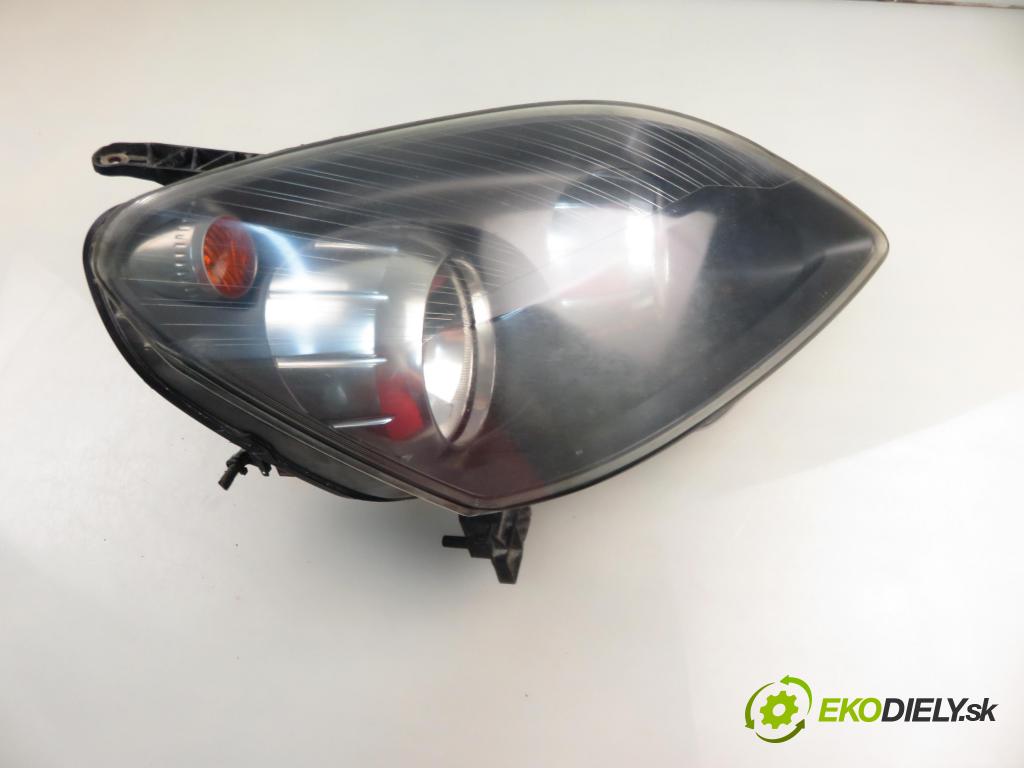 OPEL ZAFIRA B (A05) MINIVAN 2005 88,00 1.9 CDTI 8V 120 - Z 19 DT 1910,00 Svetlo PP 24451053