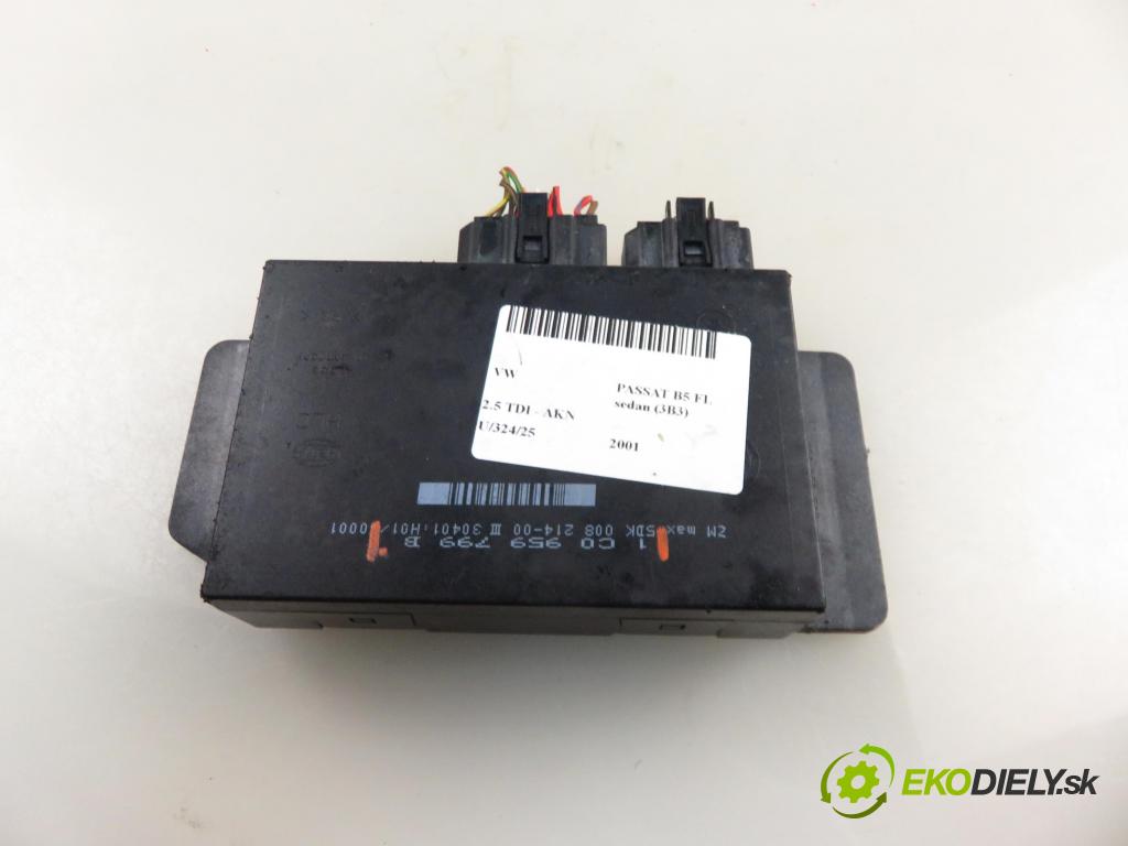 VW PASSAT B5.5 (3B3) SEDAN 2001 110,00 2.5 TDI - AKN 2496,00 MODUL komfortu 1C0959799B