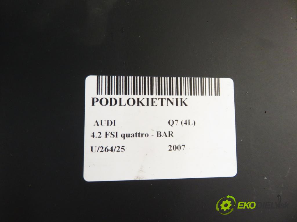 AUDI Q7 (4L) SUV 2007 257,00 4.2 FSI 350 quattro - BAR 4163,00 Lakťová opierka