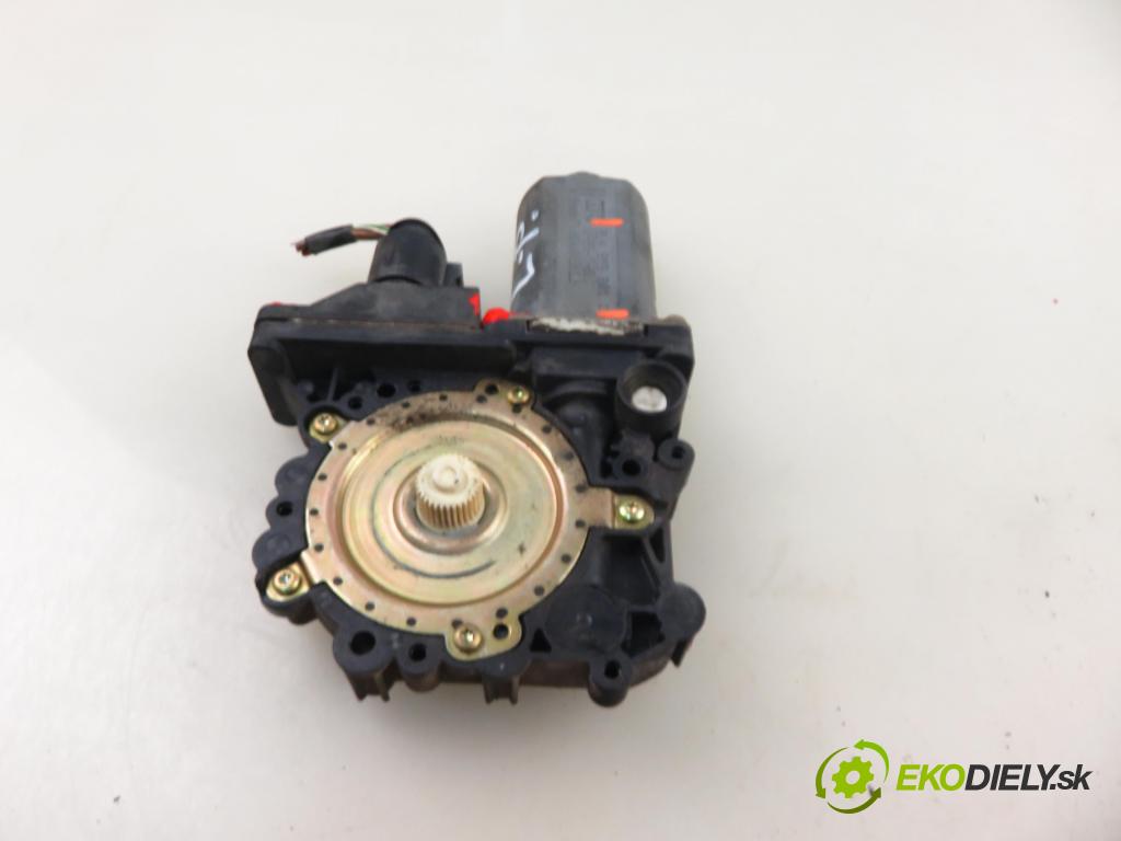 AUDI A3 (8L1) HB 2000 66,00 1.9 TDI 90 - ALH 1896,00 motorek sťahovaní oken LP 8L4959801C