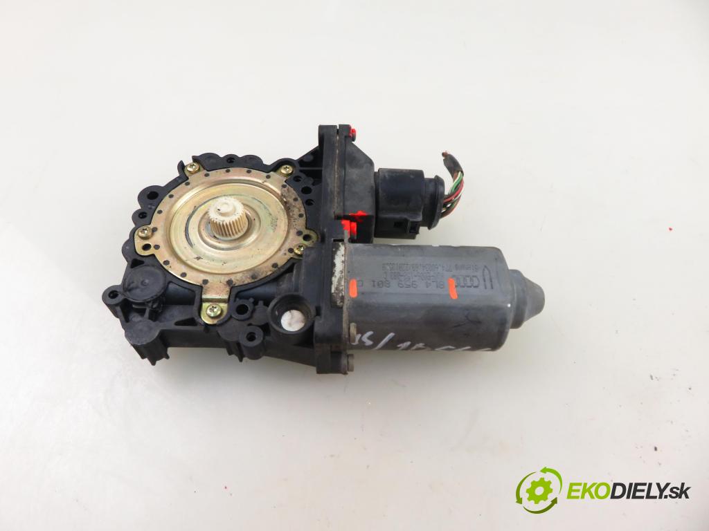 AUDI A3 (8L1) HB 2000 66,00 1.9 TDI 90 - ALH 1896,00 motorek sťahovaní oken LP 8L4959801C