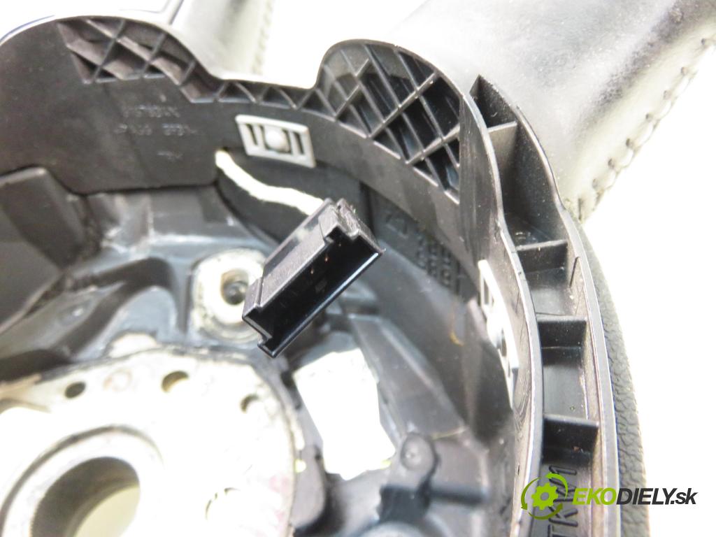 AUDI Q7 (4L) SUV 2007 257,00 4.2 FSI 350 quattro - BAR 4163,00 volant 4L0880201J (Volant)