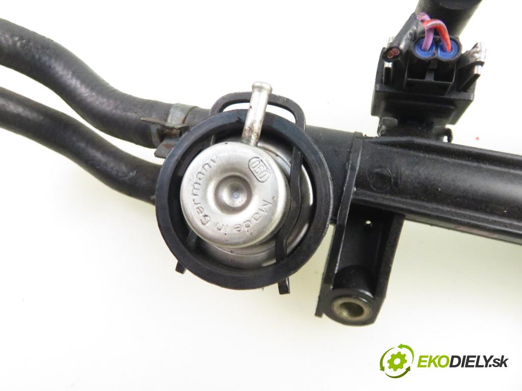 SKODA OCTAVIA I (1U2) LIFTBACK 2001 85,00 2.0  8V 116 - AQY 1984,00 Lišta vstrekovacia 037133317N ; 06A906031C ; 0280155791 (Vstrekovacia lišta)