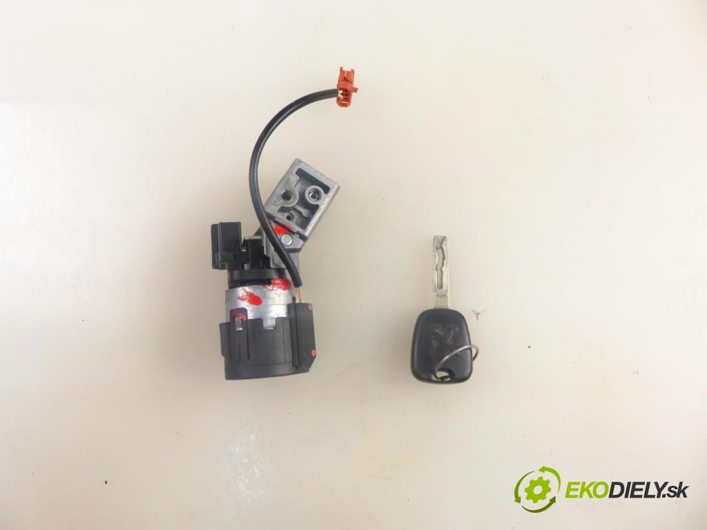 PEUGEOT 207 (WA_, WC_) HB 2007 65,00 1.4 16V - KFU (ET3J4) 1360,00 spinačka 9663123280 (Spínacia skrinka)