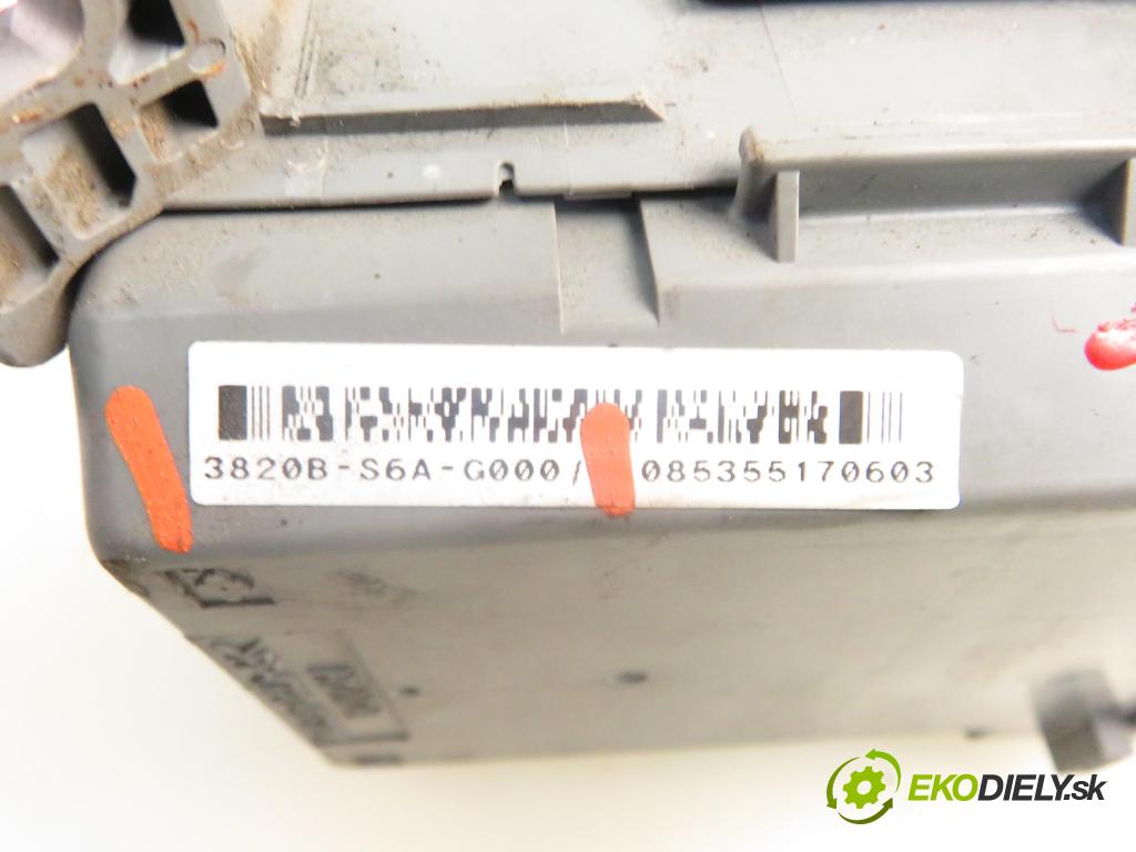 HONDA CIVIC VII Hatchback (EU, EP, EV) HB 2003 81,00 1.6 i - D16V1 1590,00 MODUL BSI 3820BS6AG000