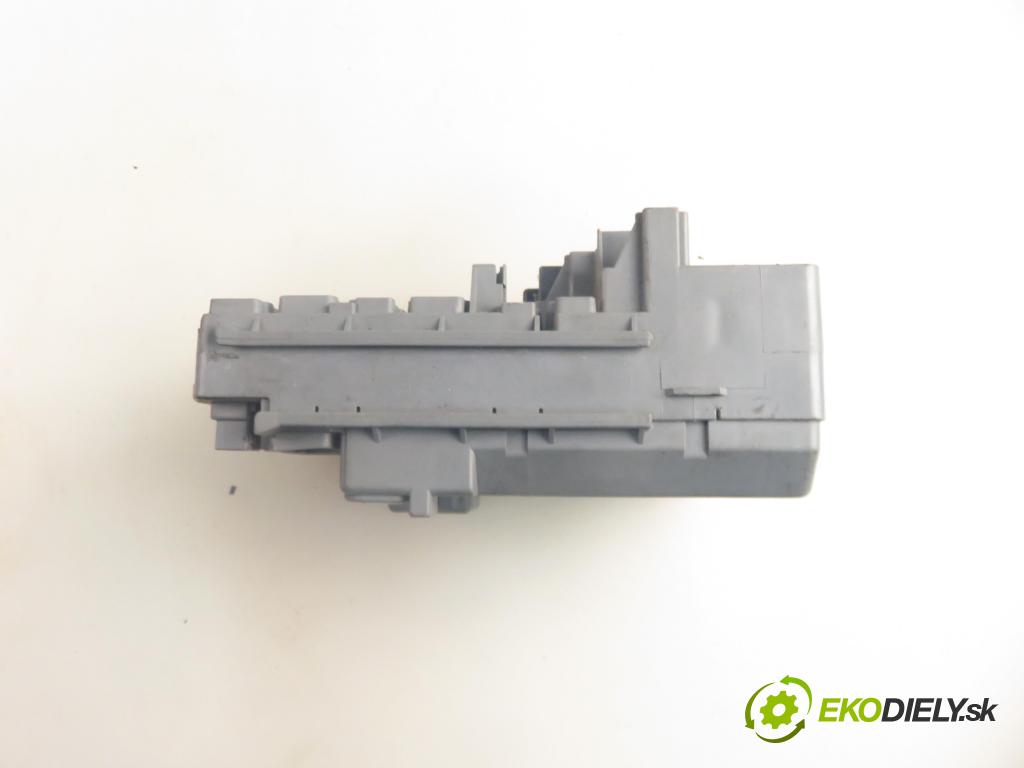 HONDA CIVIC VII Hatchback (EU, EP, EV) HB 2003 81,00 1.6 i - D16V1 1590,00 MODUL BSI 3820BS6AG000