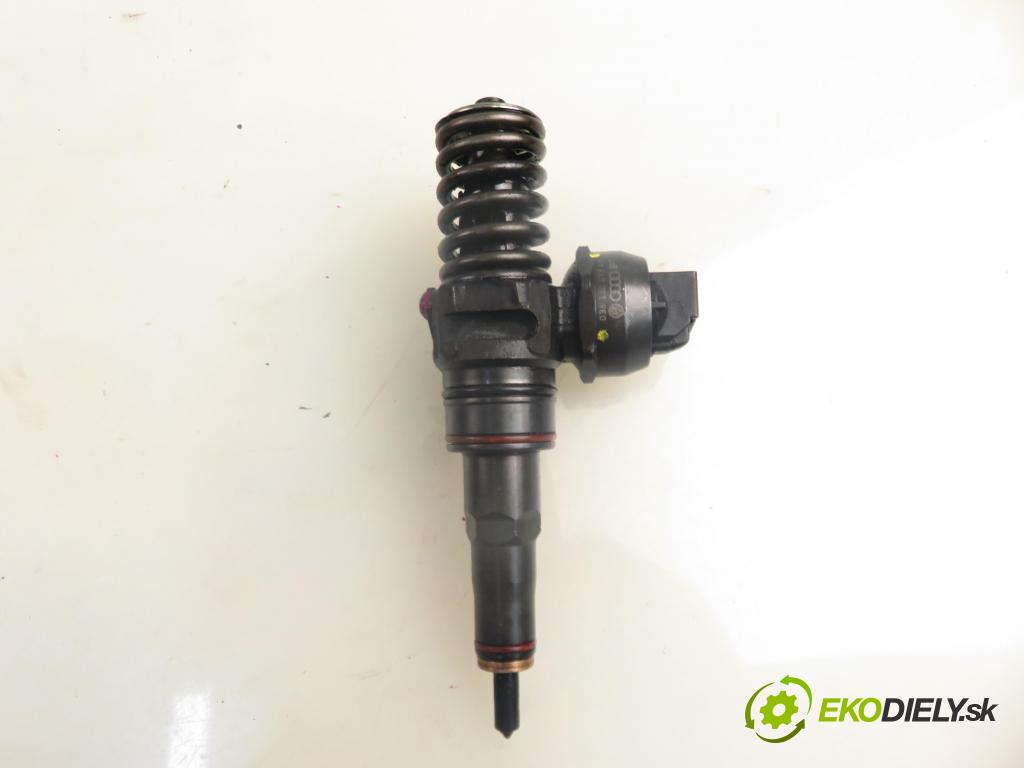 AUDI A4 (8E2, B6) SEDAN 2003 74,00 1.9 TDI PD 101 - AVB 1896,00 vstříkovač 038130073AR ; 0414720214 (Vstřikovač paliva)