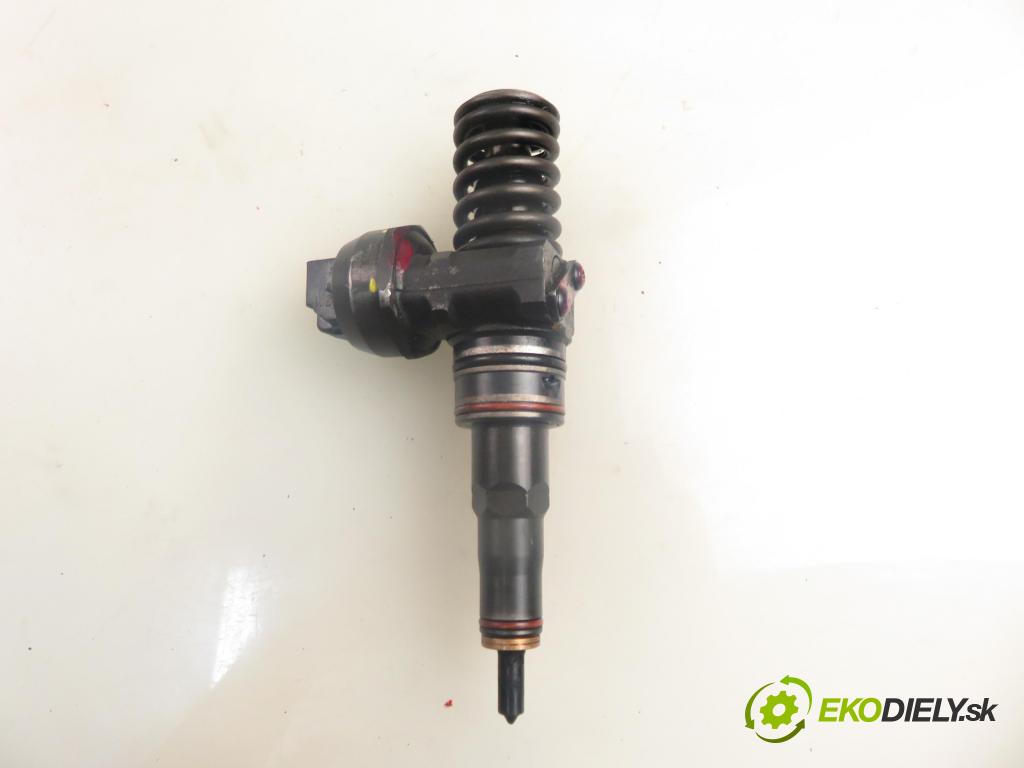 AUDI A4 (8E2, B6) SEDAN 2003 74,00 1.9 TDI PD 101 - AVB 1896,00 vstříkovač 038130073AR ; 0414720214 (Vstřikovač paliva)