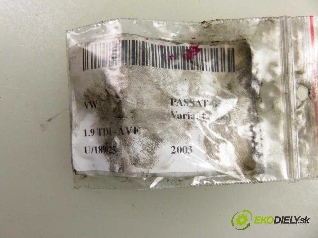 VW PASSAT B5.5 Variant (3B6) KOMBI 2003 96,00 1.9 TDI PD 130 - AVF 1896,00 Vstrekovač 038130073BA ; 0414720216 (Vstrekovač paliva)