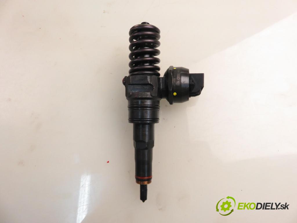 SKODA OCTAVIA I Combi (1U5) KOMBI 2004 74,00 1.9 TDI 4x4 - ATD 1896,00 vstříkovač 038130073AJ ; 0414720037 (Vstřikovač paliva)