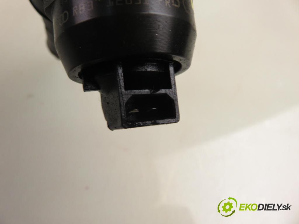 SKODA OCTAVIA I Combi (1U5) KOMBI 2004 74,00 1.9 TDI 4x4 - ATD 1896,00 vstříkovač 038130073AJ ; 0414720037 (Vstřikovač paliva)