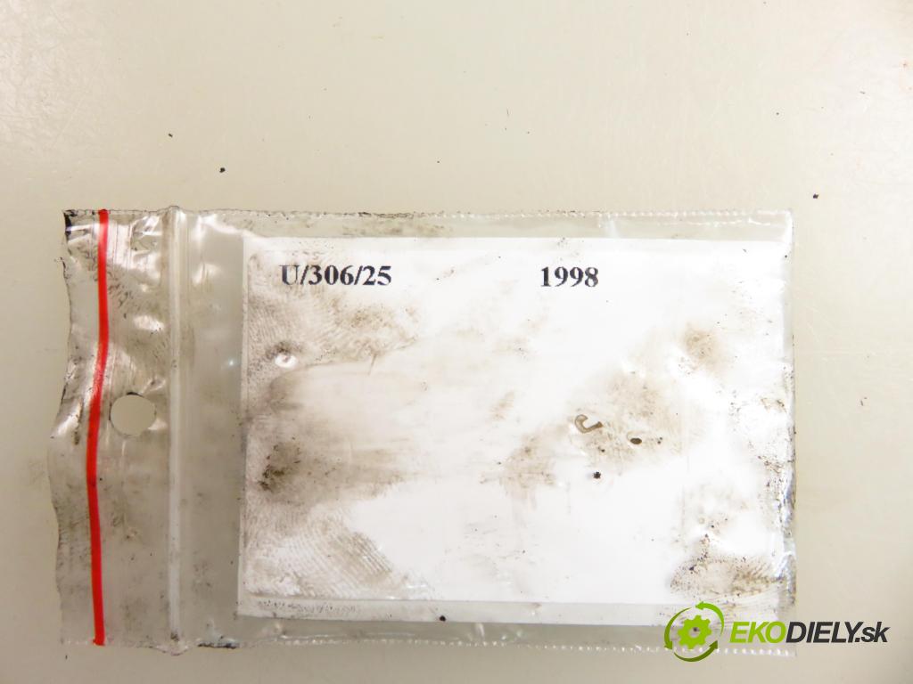 HONDA CIVIC VI Fastback (MA, MB) LIFTBACK 1998 66,00 1.4 i (MA8, MB2) - D14A8 1396,00 KOMPRESOR: klimatizácie N0333253 (Kompresor klimatizácie)