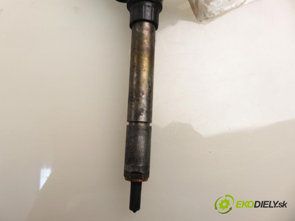 FORD FOCUS C-MAX (DM2) MINIVAN 2004 100,00 2.0 TDCi - G6DA 1997,00 vstrekovač 9647247280 (Vstrekovač paliva)