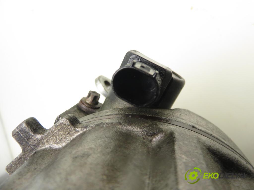 MERCEDES-BENZ KLASA A (W168) HB 1999 66,00 1.7 CDI 90 1689,00 KOMPRESOR: klimatizácie 447200976 (Kompresor klimatizácie)