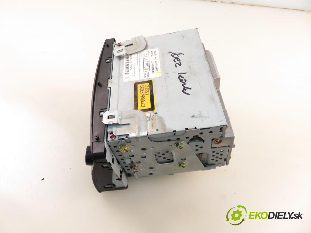TOYOTA COROLLA (_E12_) HB 2004 71,00 1.4 VVT-i 97 (ZZE120) - 4ZZ-FE 1398,00 RADIO CD 8612002260
