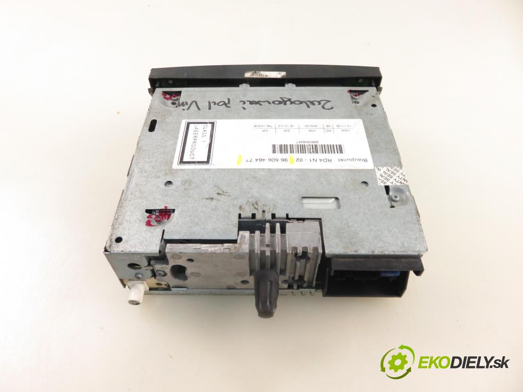 CITROEN C4 I (LC_) HB 2006 80,00 1.6 HDi - 9HY (DV6TED4) 1560,00 RADIO CD 9660646477
