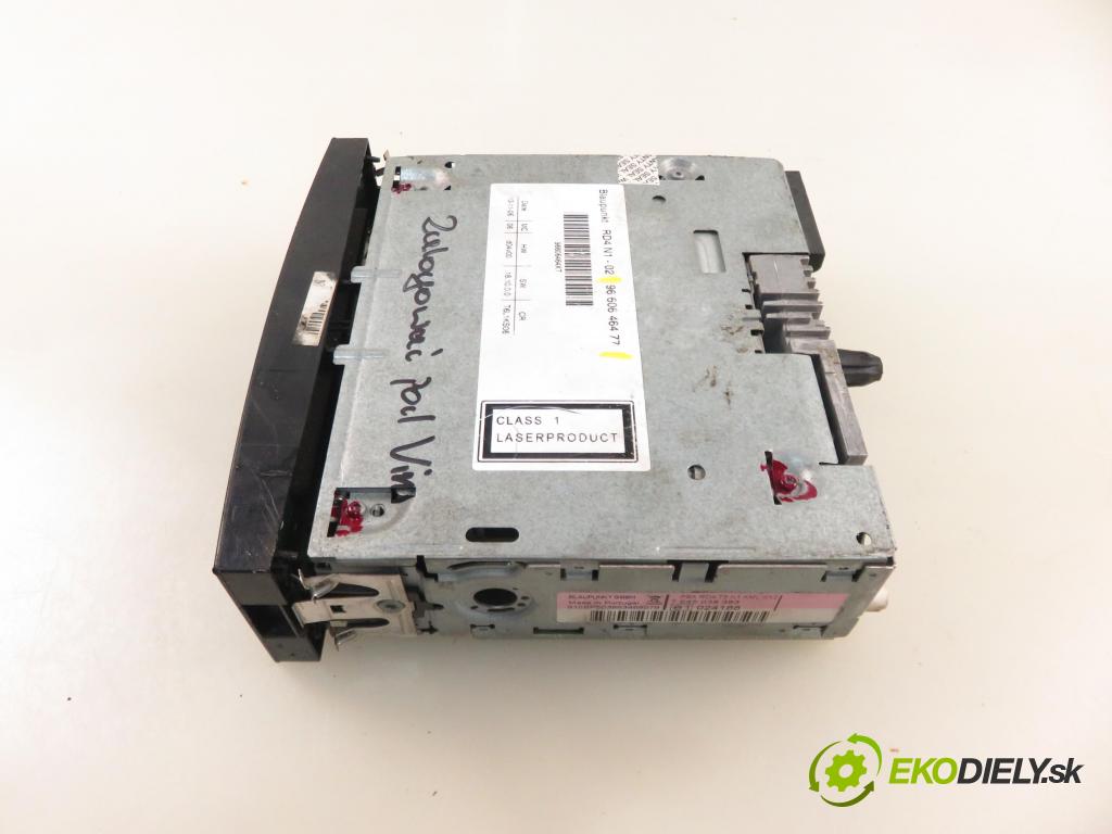 CITROEN C4 I (LC_) HB 2006 80,00 1.6 HDi - 9HY (DV6TED4) 1560,00 RADIO CD 9660646477