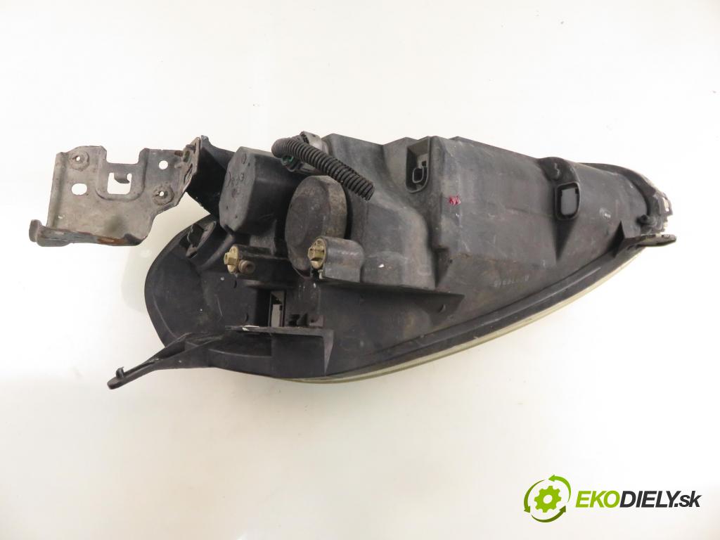 FIAT GRANDE PUNTO (199_) HB 2006 66,00 1.3 D Multijet 90 - 199 A3.000 1248,00 Svetlo PP