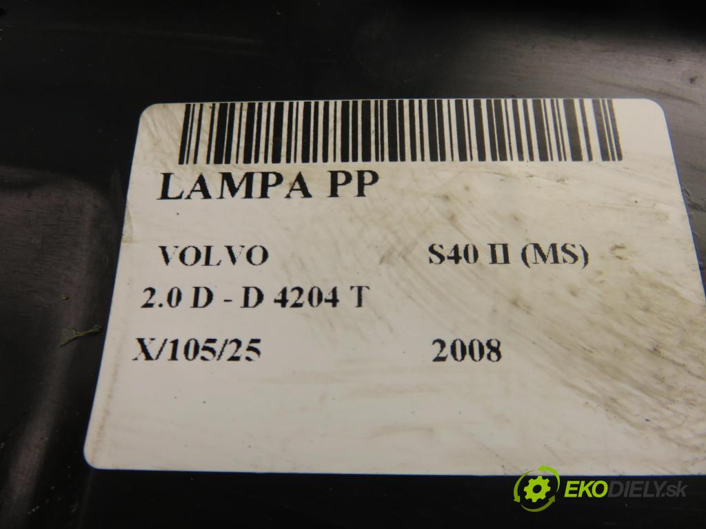 VOLVO S40 II (MS) SEDAN 2008 100,00 2.0 D - D 4204 T 1997,00 Svetlo PP