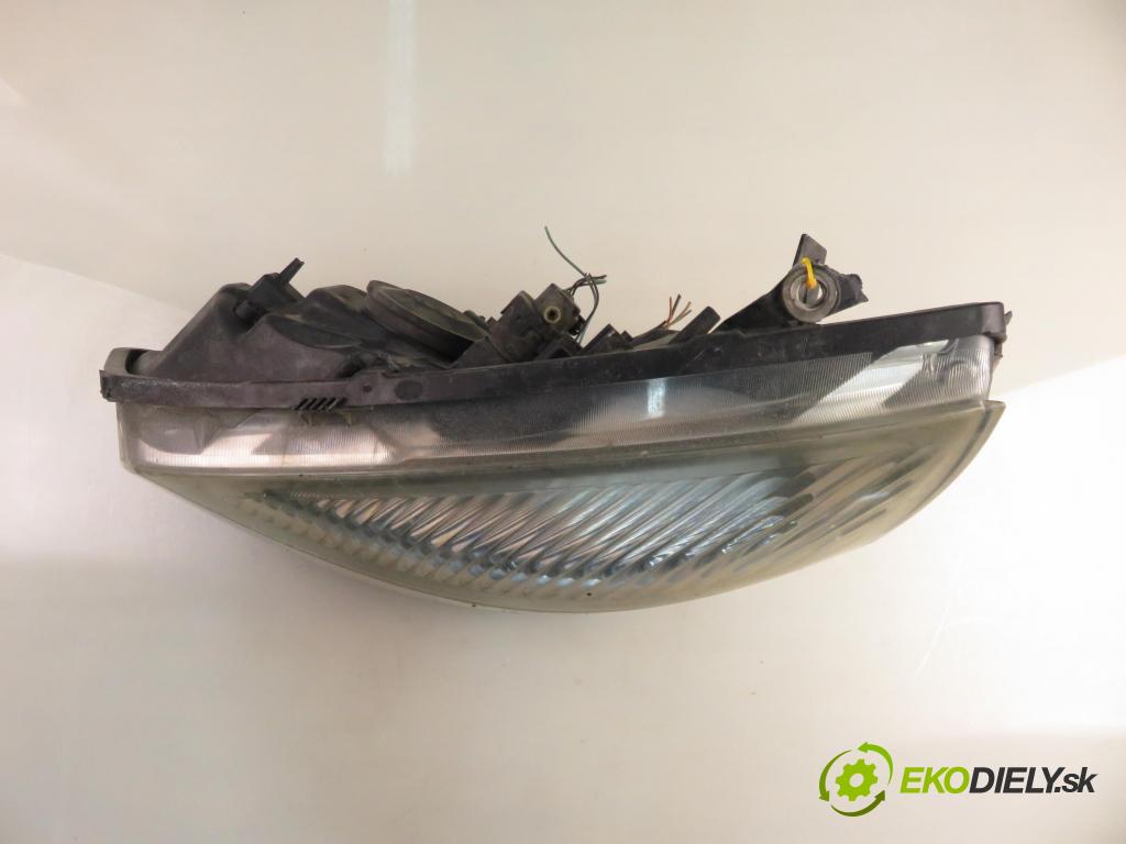 RENAULT SCENIC II (JM0/1_) MINIVAN 2003 83,00 1.6 (JM0C, JM0J, JM1B) - K4M 782 1598,00 Svetlo LP