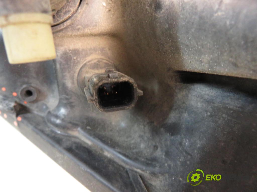 RENAULT SCENIC II (JM0/1_) MINIVAN 2003 83,00 1.6 (JM0C, JM0J, JM1B) - K4M 782 1598,00 Svetlo LP