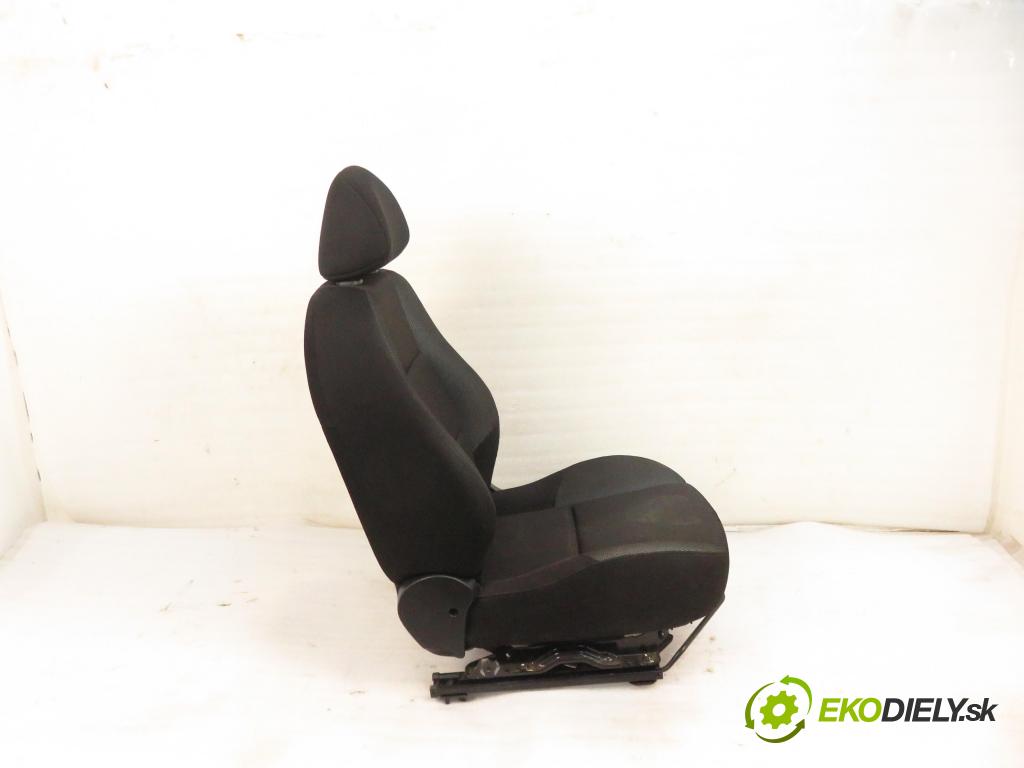 PEUGEOT 207 (WA_, WC_) HB 2010 70,00 1.4 16v VTI 95 - 8FS 1397,00 Sedadlo šoféri