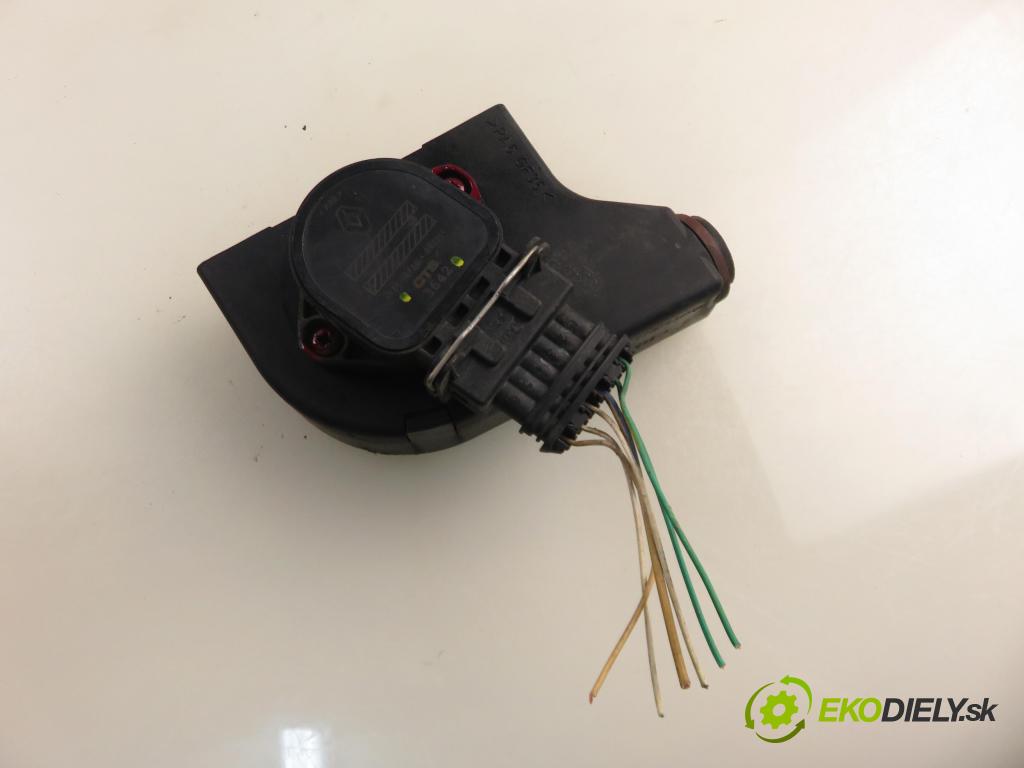 RENAULT SCENIC I (JA0/1_) MINIVAN 2001 75,00 1.9 dCi 102 - F9Q 732 1870,00 Potenciometer plynu 7700431919 ; CTS3642 (Potenciometer plynového pedálu)