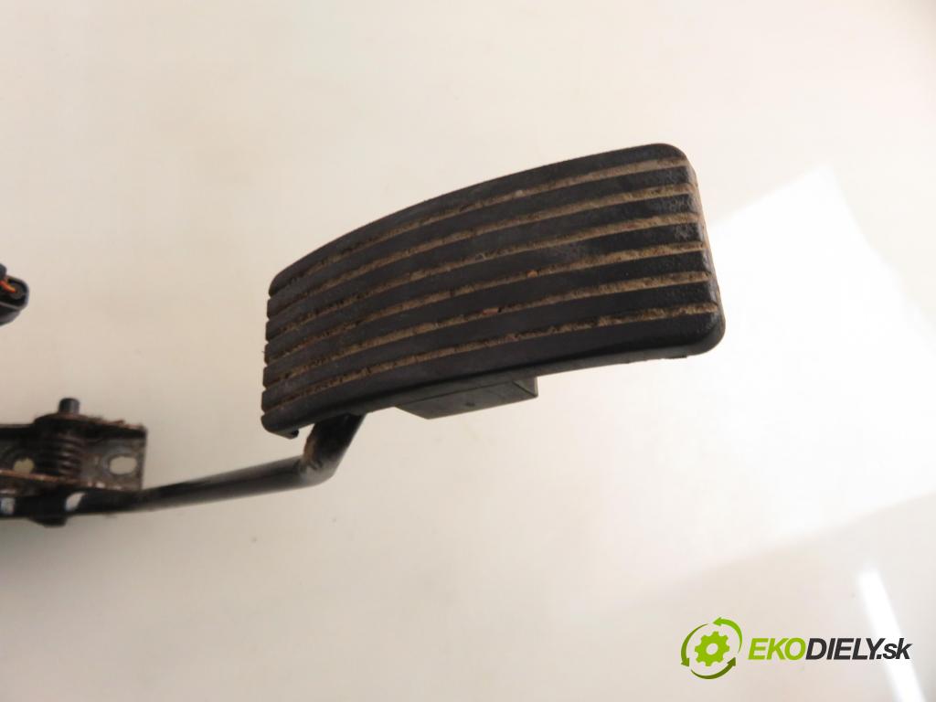 MITSUBISHI PAJERO PININ (H6_W, H7_W) SUV 2004 95,00 2.0 GDI 1999,00 Potenciometer plynu ASA66011 (Potenciometer plynového pedálu)