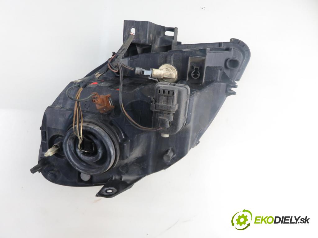 RENAULT KANGOO (KC0/1_) KOMBIVAN 2006 60,00 1.5 dCi 80 - K9K 702 1461,00 Svetlo PP 