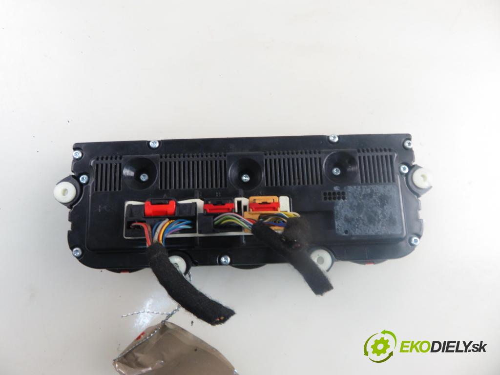VW TOURAN (1T1, 1T2) MINIVAN 2007 125,00 2.0 TDI - BMN 1968,00 Panel kúrenia KLIMATRONIK 74641473