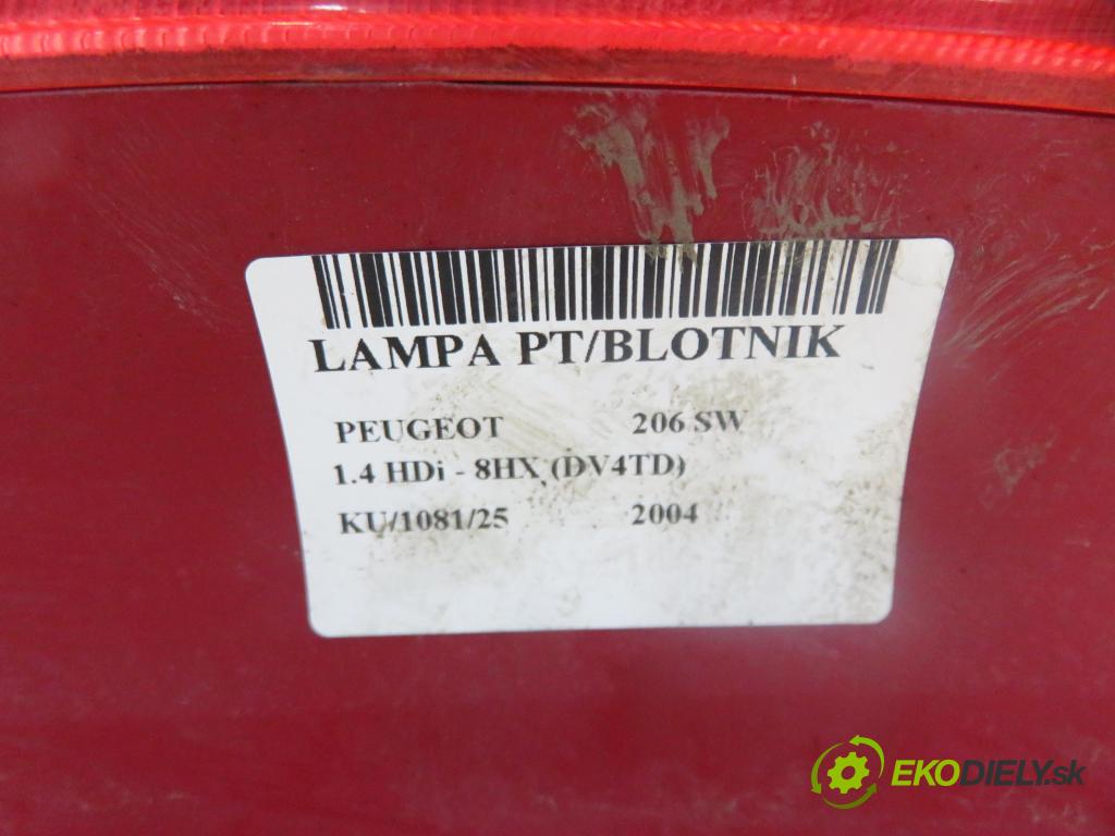 PEUGEOT 206 SW (2E/K) KOMBI 2004 50,00 1.4 HDi - 8HX (DV4TD) 1398,00 Svetlo pravé zadné