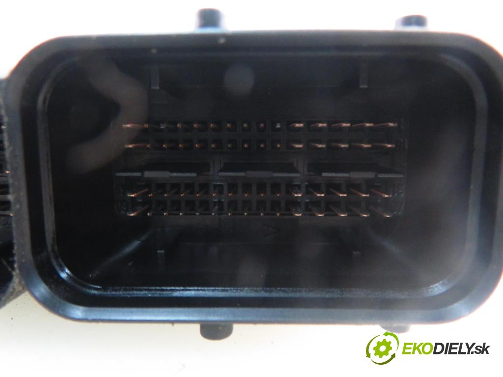 SEAT ALTEA (5P1) HB 2006 77,00 1.9 TDI - BKC 1896,00 Riadiaca jednotka Motor 03G906016KL ; 03G906016KL