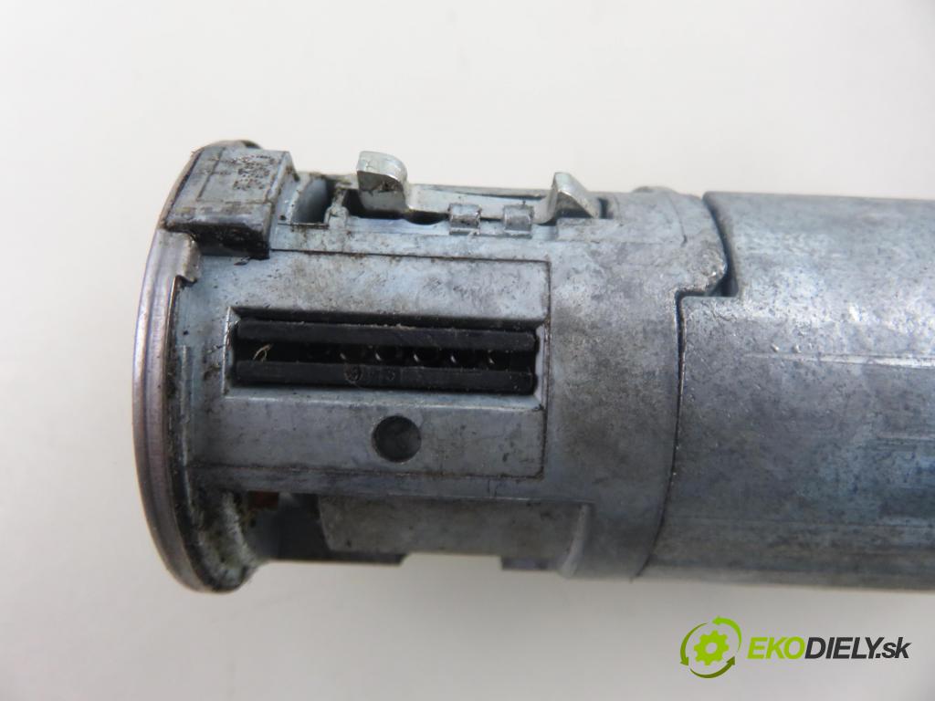 PEUGEOT 206 SW (2E/K) KOMBI 2004 50,00 1.4 HDi - 8HX (DV4TD) 1398,00 spinačka  (Spínacia skrinka)