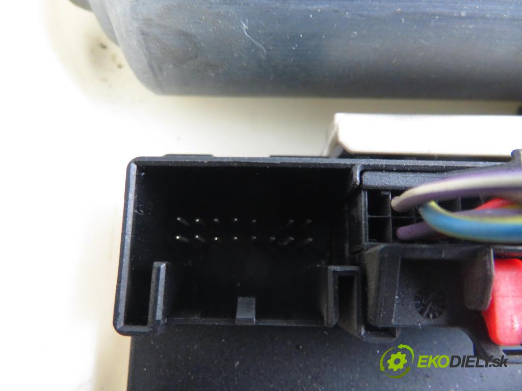 SEAT ALTEA (5P1) HB 2006 77,00 1.9 TDI - BKC 1896,00 mechanismus oken PPE 1K0959792H ; 5P0837402J