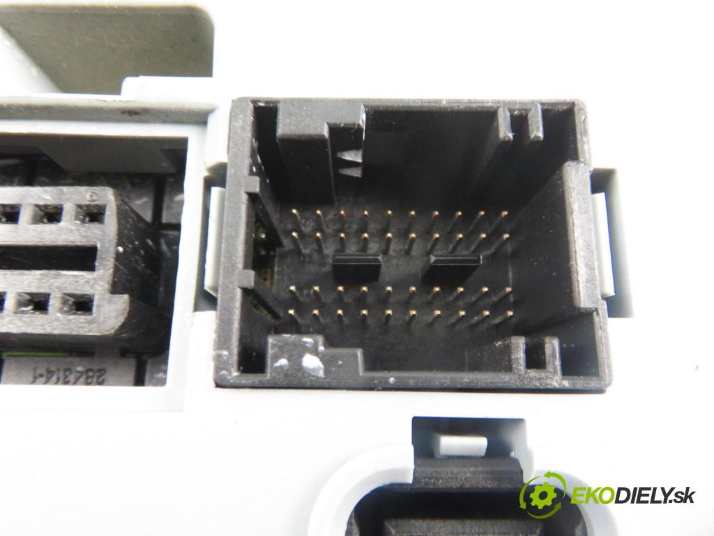FIAT IDEA (350_) HB 2003 70,00 1.4 16V 95 - 843 A1.000 1368,00 MODUL BSI 51718916