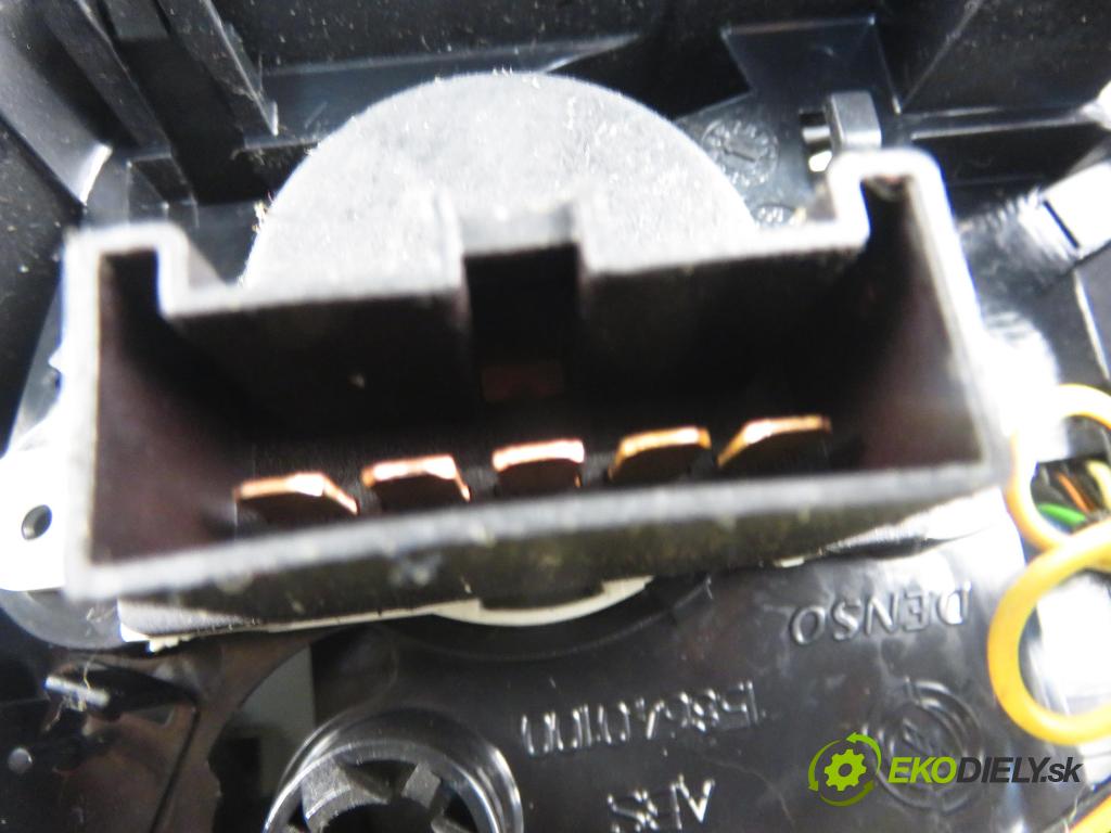 FIAT IDEA (350_) HB 2003 70,00 1.4 16V 95 - 843 A1.000 1368,00 Panel kúrenia KLIMATIZACE: 