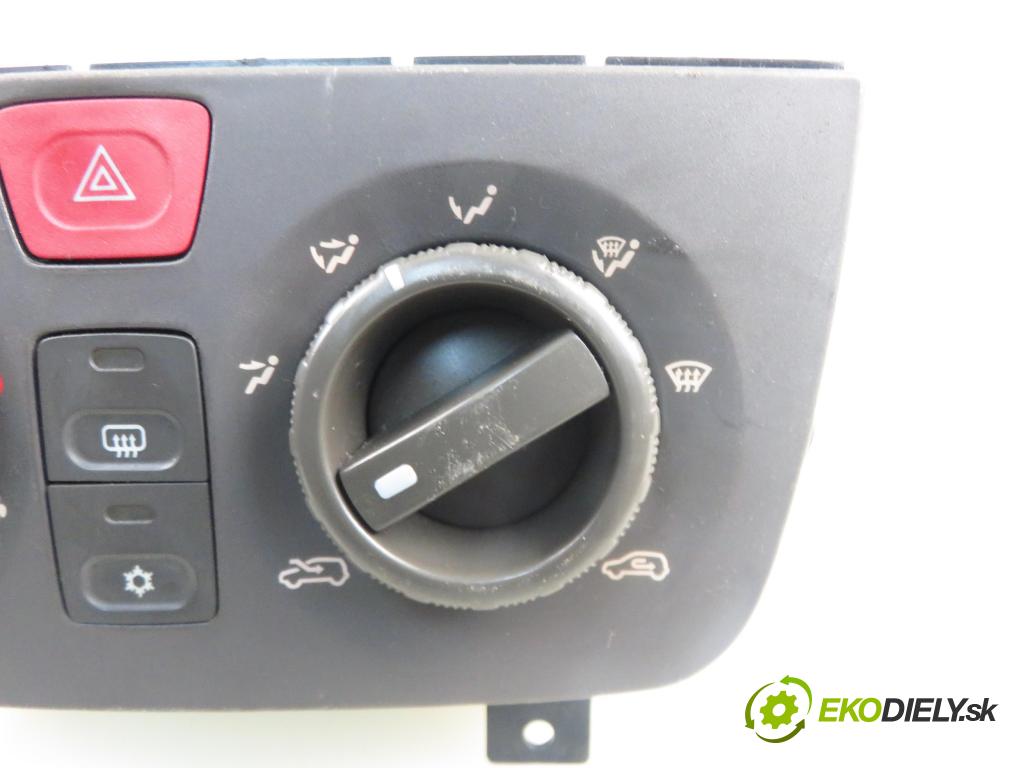 FIAT IDEA (350_) HB 2003 70,00 1.4 16V 95 - 843 A1.000 1368,00 Panel kúrenia KLIMATIZACE: