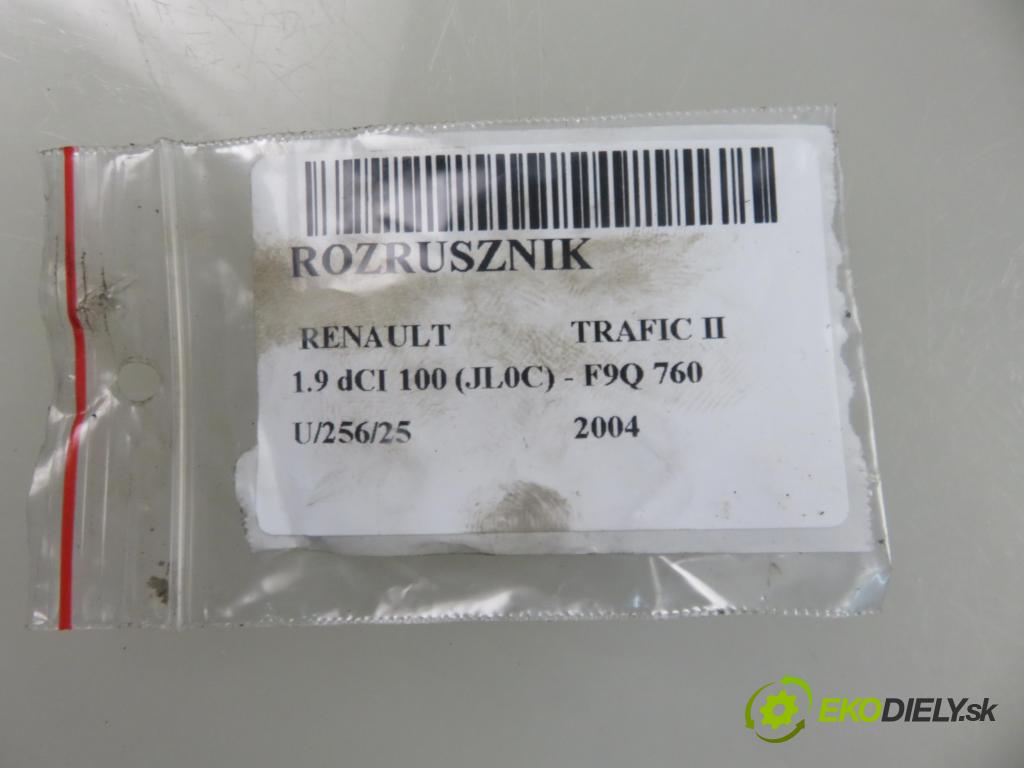 RENAULT TRAFIC II Autobus (JL) BUS 2004 74,00 1.9 dCI 100 (JL0C) - F9Q 760 1870,00 Štartér 7700116260C ; D7R44 (Štartér)
