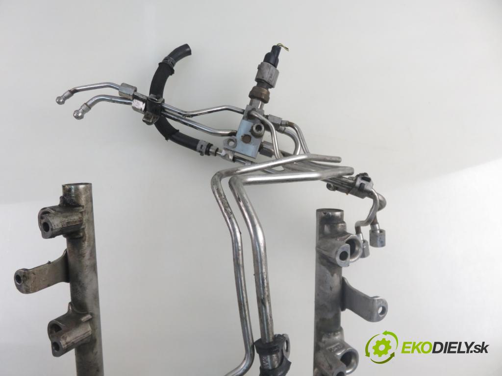 AUDI Q7 (4L) SUV 2007 257,00 4.2 FSI 350 quattro - BAR 4163,00 Lišta vstrekovacia 079133316E ; 079133315E (Vstrekovacia lišta)