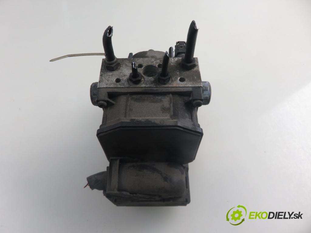 AUDI A4 (8E2, B6) SEDAN 2002 74,00 1.9 TDI PD 101 - AVB 1896,00 pumpa ABS 0265950011 ; 0265225048 (Pumpa ABS)