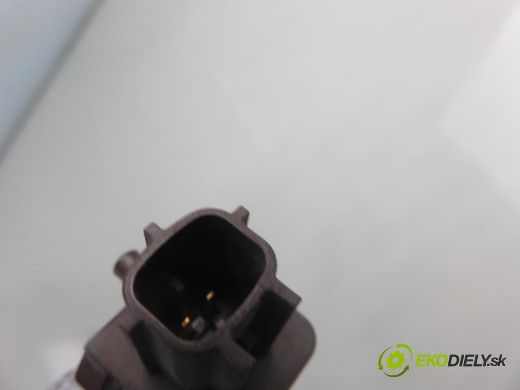 AUDI Q7 (4L) SUV 2007 257,00 4.2 FSI 350 quattro - BAR 4163,00 Snímač nárazu 4L0959651 ; 5WK43722 (Snímač nárazu)