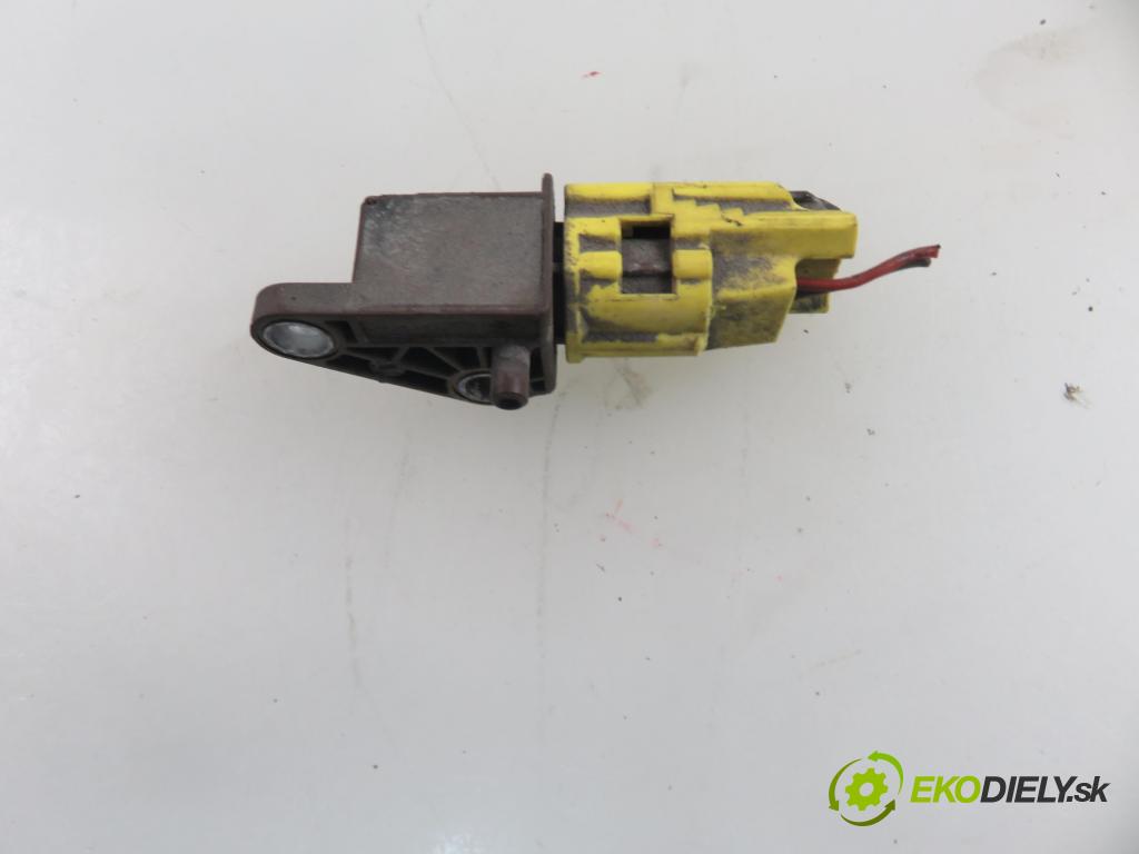 AUDI Q7 (4L) SUV 2007 257,00 4.2 FSI 350 quattro - BAR 4163,00 Snímač nárazu 5WK43722 ; 4L0959651 (Snímač nárazu)