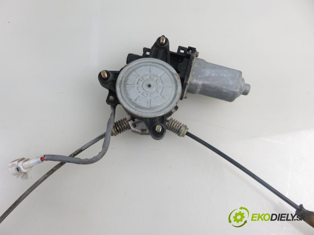 TOYOTA RAV 4 I (_A1_) SUV 1998 95,00 2.0 4WD - 3S-FE 1998,00 mechanismus oken PPE 3D 8571042030