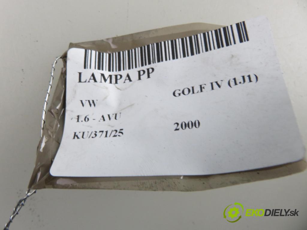 VW GOLF IV (1J1) HB 2000 75,00 1.6 - AVU 1595,00 Svetlo PP 1J1941016B